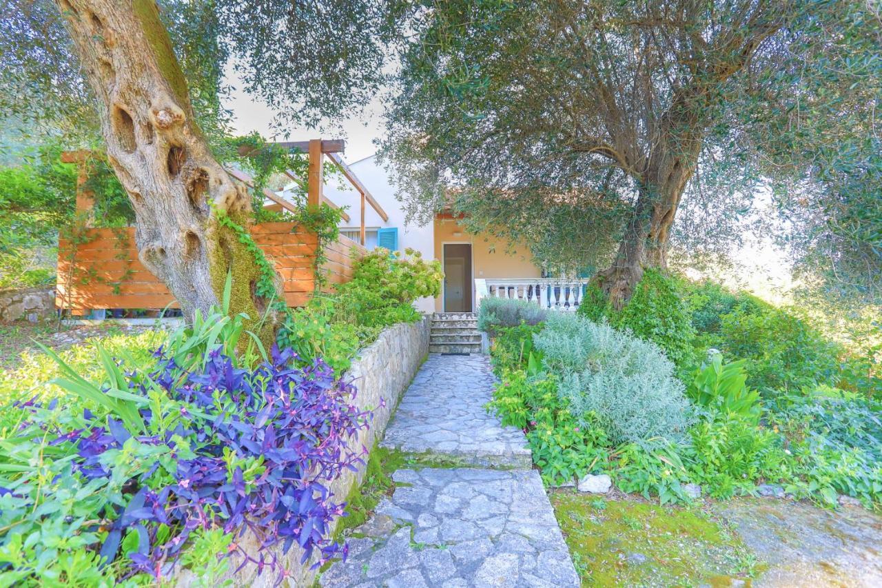 Villa Kiki Agios Spyridon  Ngoại thất bức ảnh